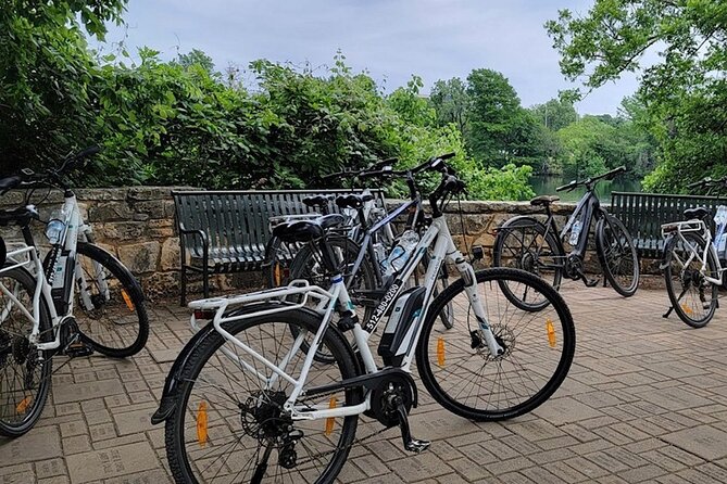 1-Hour E-Bike Rental in Austin - Your 1-hour game plan: Lady Bird Lake trail or the city loop