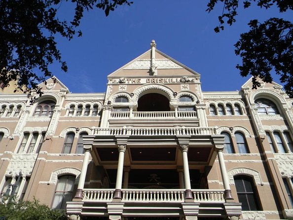 Austin Haunted Pub Crawl Walking Tour - Five Bars, One Spooky Night: Austin’s Haunted Pub Crawl Walk