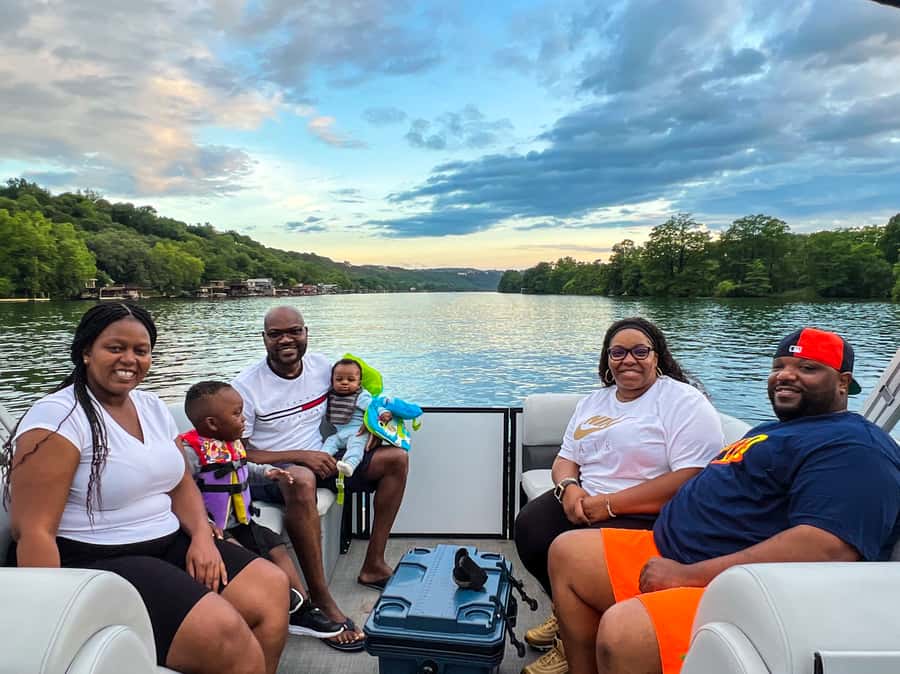 Austin: Lake Austin Private Boat Cruise - Full Sun Shading - What you’ll see: wildlife, coves, Pennybacker Bridge, and big Austin names
