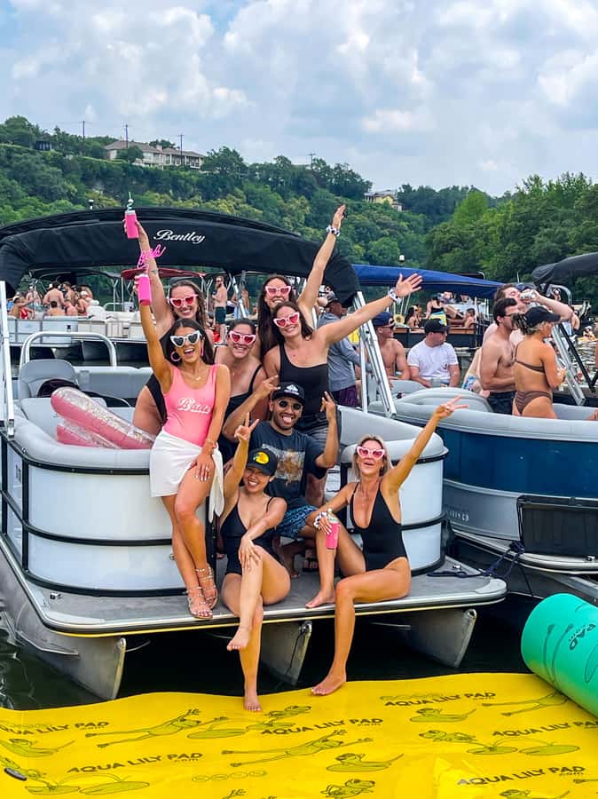 Austin: Lake Austin Private Boat Cruise - Full Sun Shading - Getting to Loop 360 Boat Ramp without a parking headache