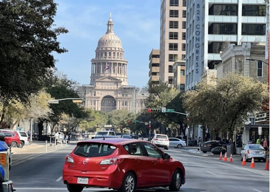 Austin: Morning History Walking Tour of Downtown Austin - Sixth Street Energy, Music Venues, and the Voodoo Donuts Moment