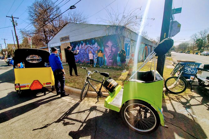 Austin Mural Selfie Tour by Pedicab - Stop 3: Willie Nelson Statue