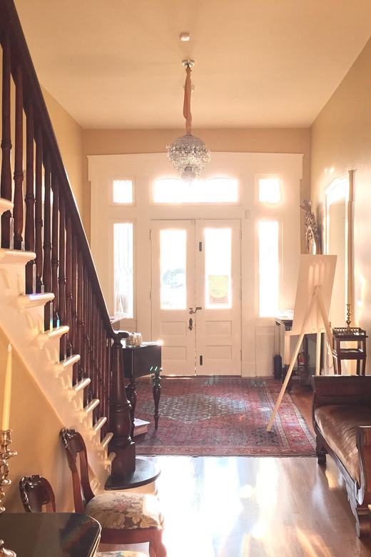 Austin: Neill-Cochran House Museum - The self-guided audio tour route: front desk, first floor rooms, and the slave quarters