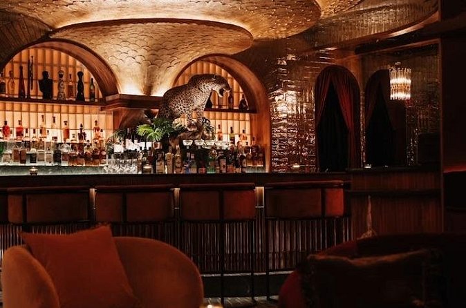 Austin's Best Speakeasies 3-Hour Guided Tour - Stop 4: The Driskill walk-by—1886 charm and ghost-story energy