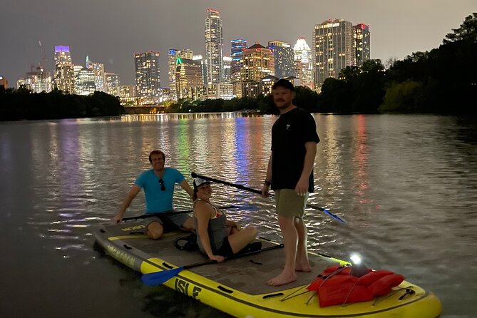 Downtown Austin Giant Paddleboard Sunset Tour with Bats - Meeting Point and Getting Ready: 5 East Ave and Simple Logistics