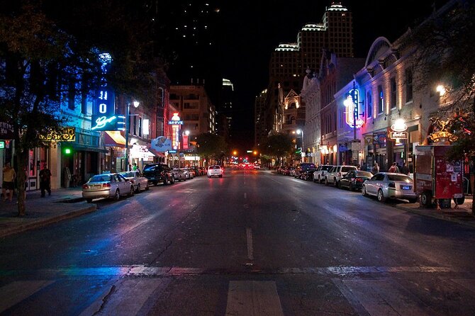Downtown Austin Live Music Pub Crawl - San Jac Saloon on 6th Street: Country-leaning Night Out