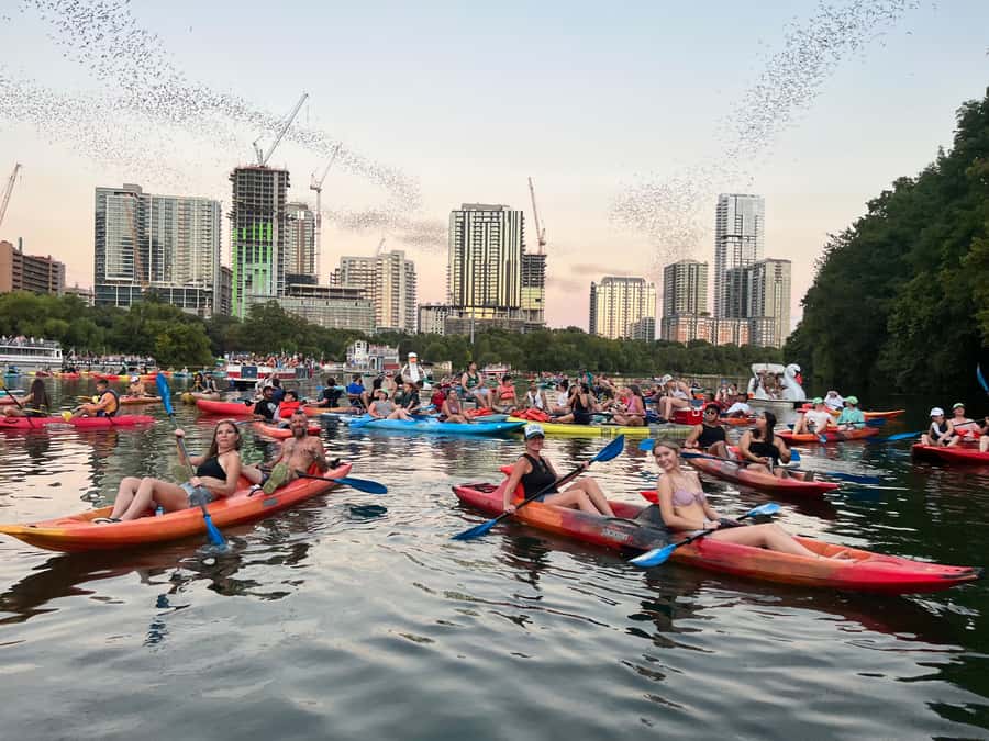 Downtown Sunset Tandem Kayak with 1.5M Bats - From golden hour to sunset: what your paddle segments feel like