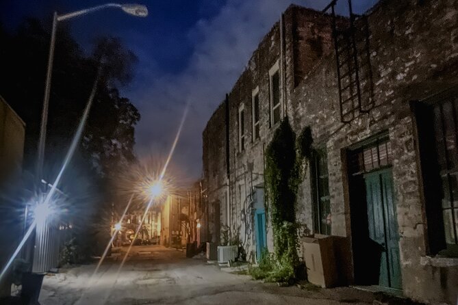 Ghosts of Old Georgetown Walking Tour - Guides Matter: Ellie, Zander, and Lisa’s Storytelling Styles