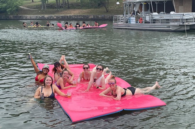 Private 2hr Scenic Boat Cruise Lake Austin- BYOB- Fits 15 People - Laguna Gloria art-and-nature grounds and the canal-style Little Venice