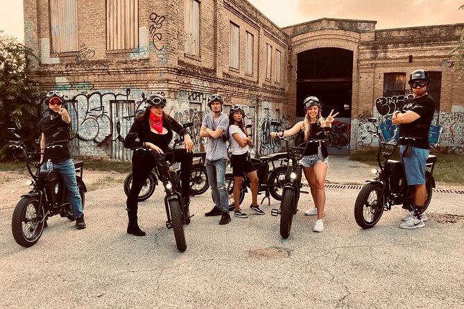 Private Group - Biker Gang E-Bike Tour of Austin - Long Center and Lady Bird Lake: where the ride becomes the attraction