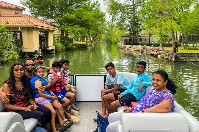 Private Guided 2HR Lake Austin Scenic Boat Cruise With Full Shade - Mount Bonnell finale: your last pass for big Austin views