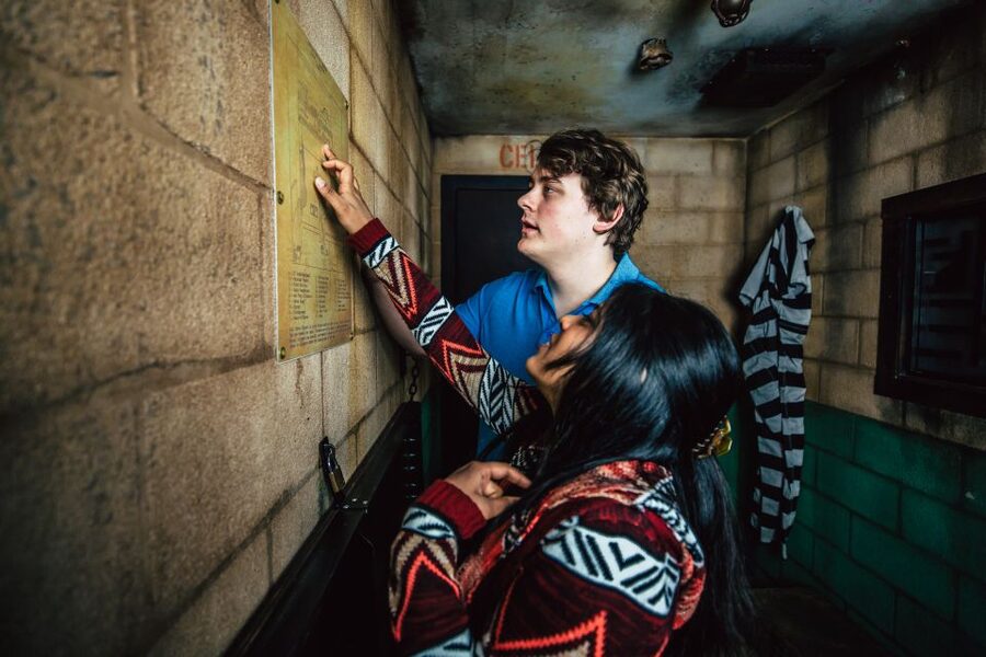 The Escape Game: Epic 60-Minute Adventures in Austin - The 60-minute format: how the clock changes your strategy