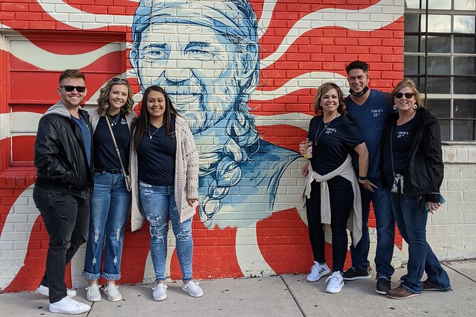 Weird Austin City Tour - 6th Street and Congress Avenue: the easiest way to get oriented